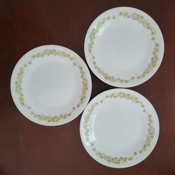 Vintage Corelle Spring Blossom Green saucer Plates Set Of 3 - Picture 1 of 5